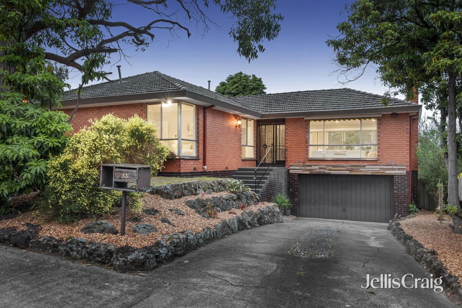 53 Buller Drive, Glen Waverley image 1
