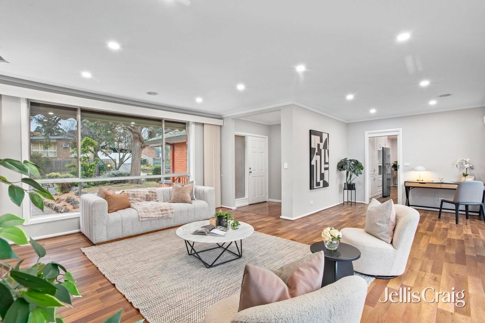 53 Buller Drive, Glen Waverley image 4