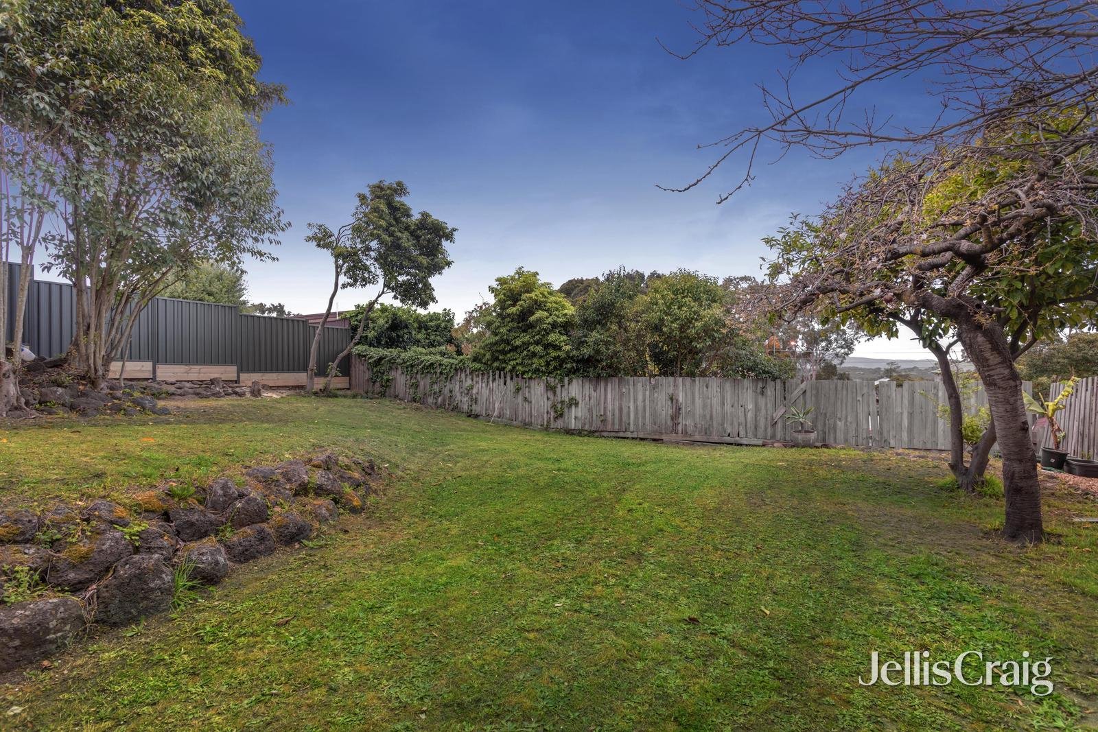 53 Buller Drive, Glen Waverley image 12