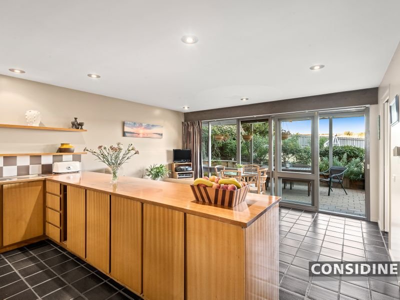 53 Caravelle Crescent, Strathmore Heights image 3