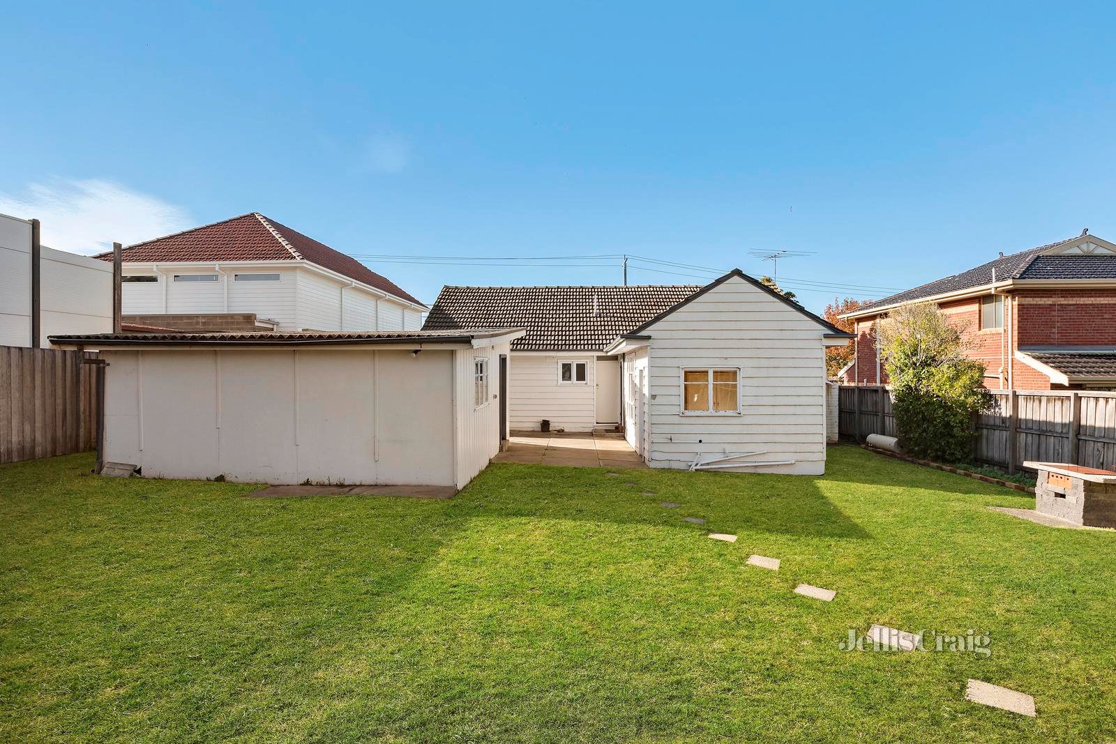53 Deakin Street, Essendon image 8