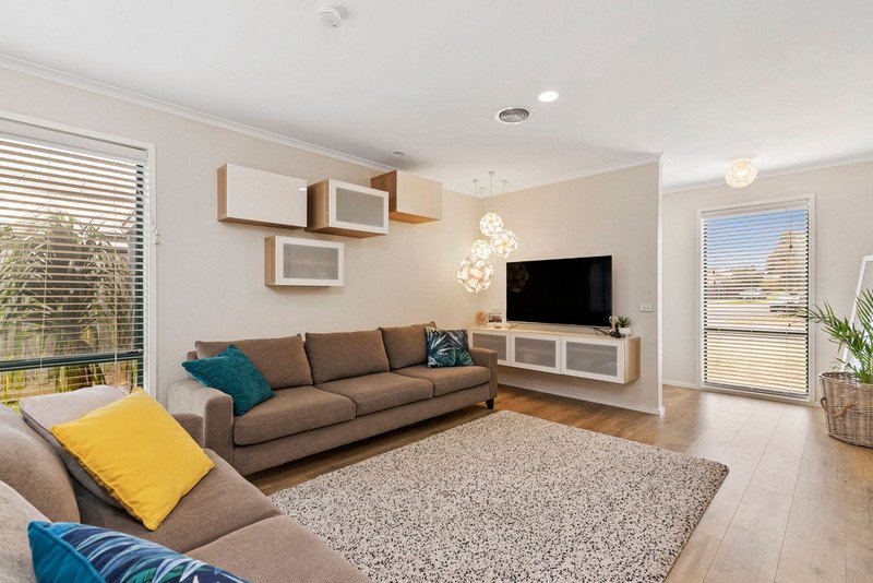 53 Dorothy Crescent, Mornington image 2