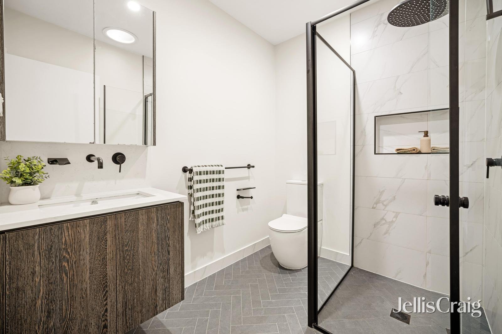 5/3 Gillman Street, Cheltenham image 11