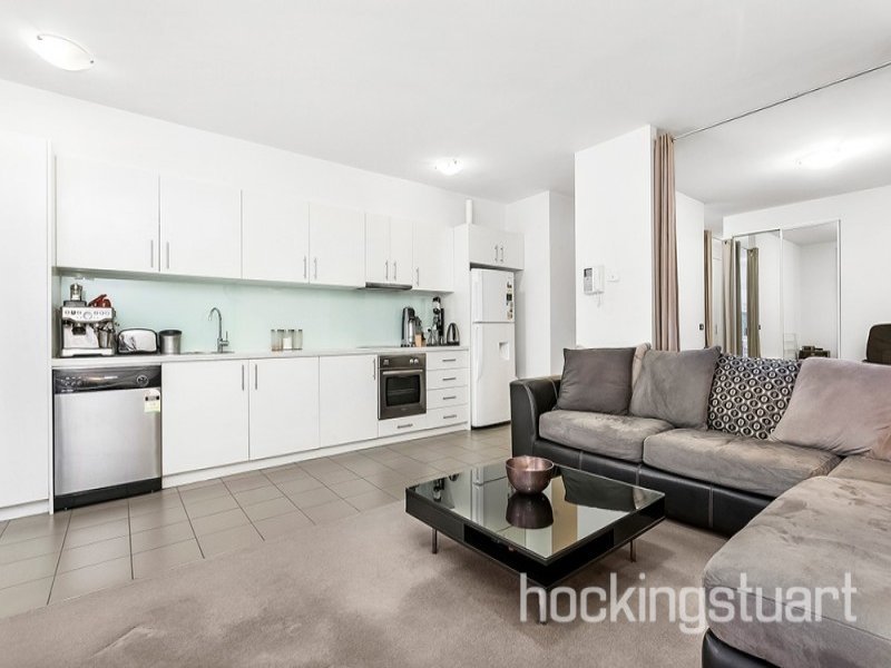 5/3 Glenroy Road, Hawthorn image 4