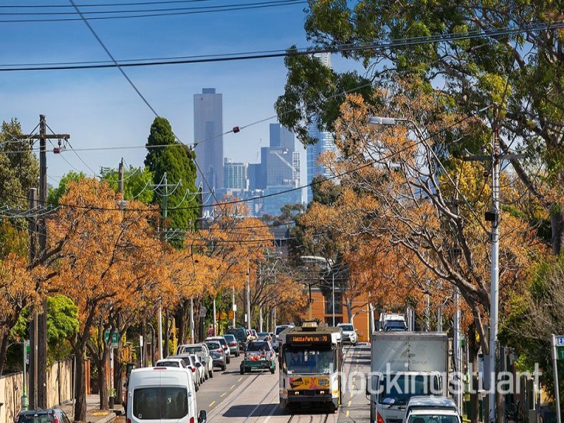 5/3 Glenroy Road, Hawthorn image 7