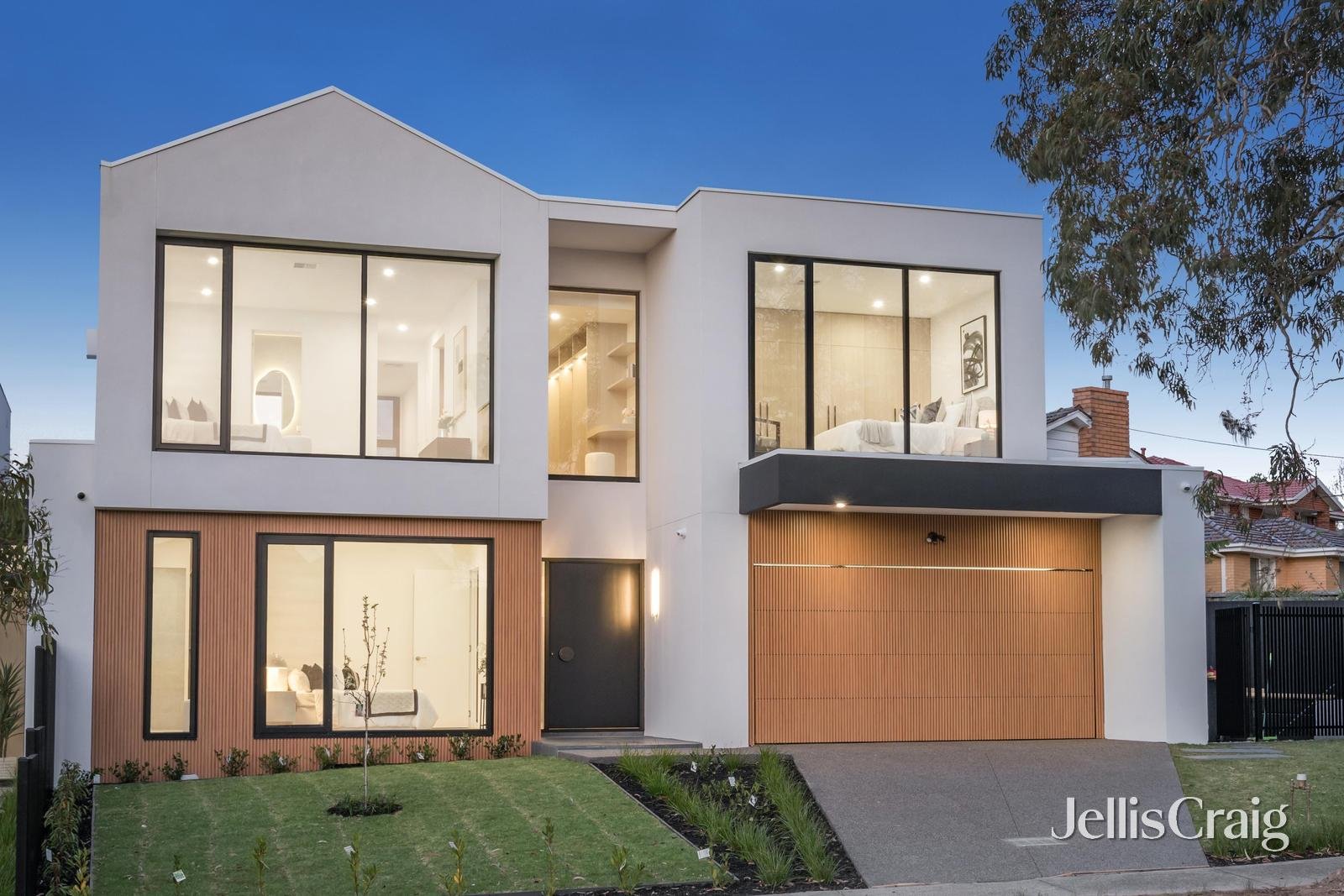 53 Grenfell Road, Mount Waverley image 1