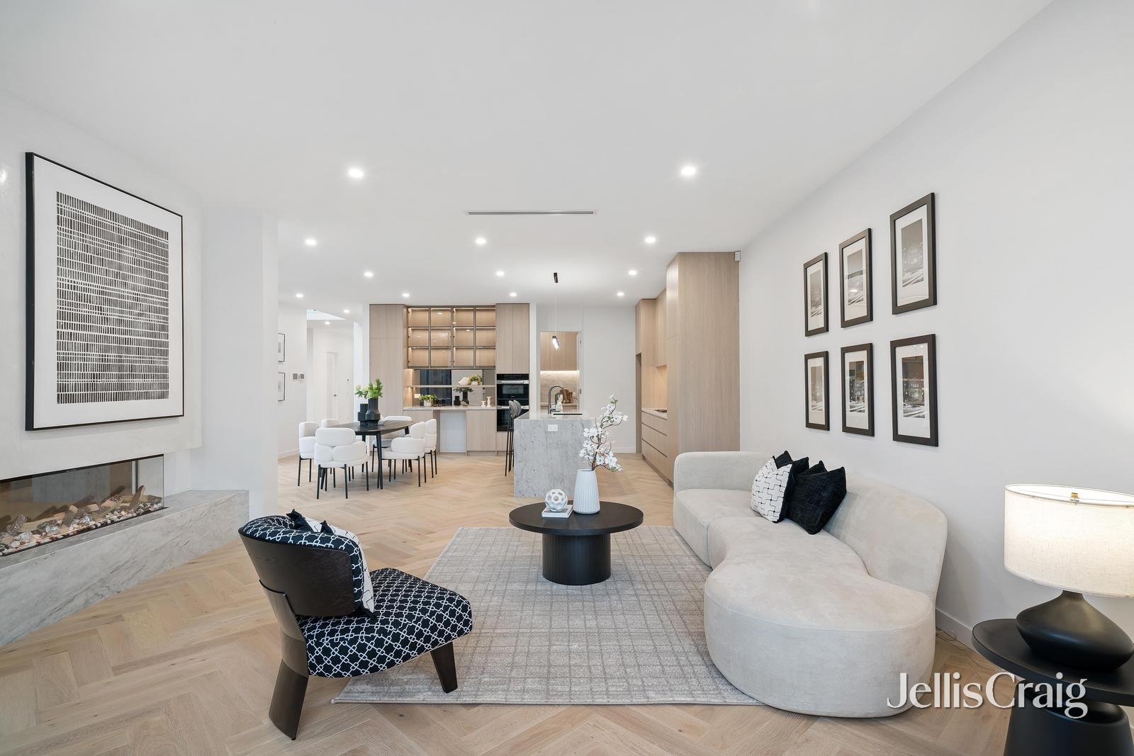 53 Grenfell Road, Mount Waverley image 9