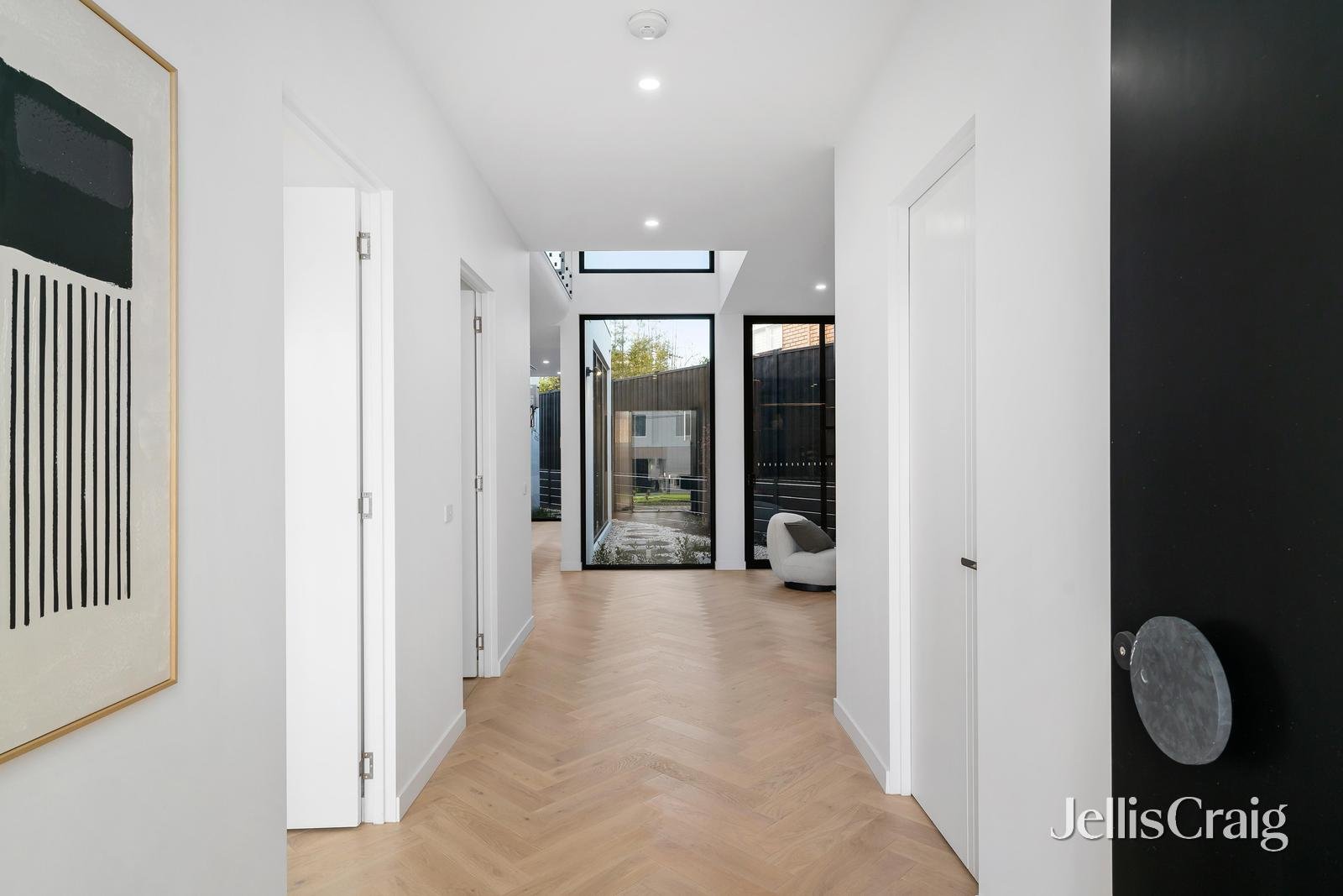 53 Grenfell Road, Mount Waverley image 10