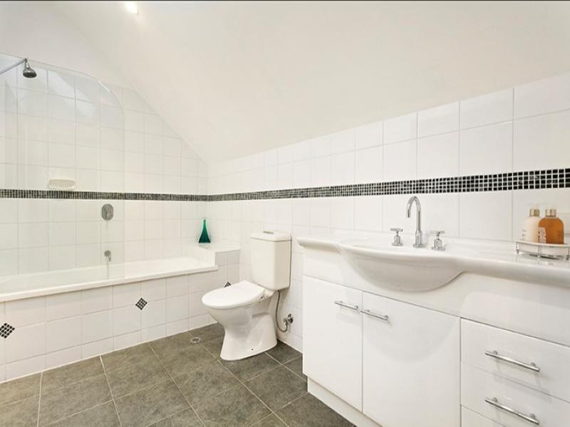 53 Haines Street, Hawthorn image 5