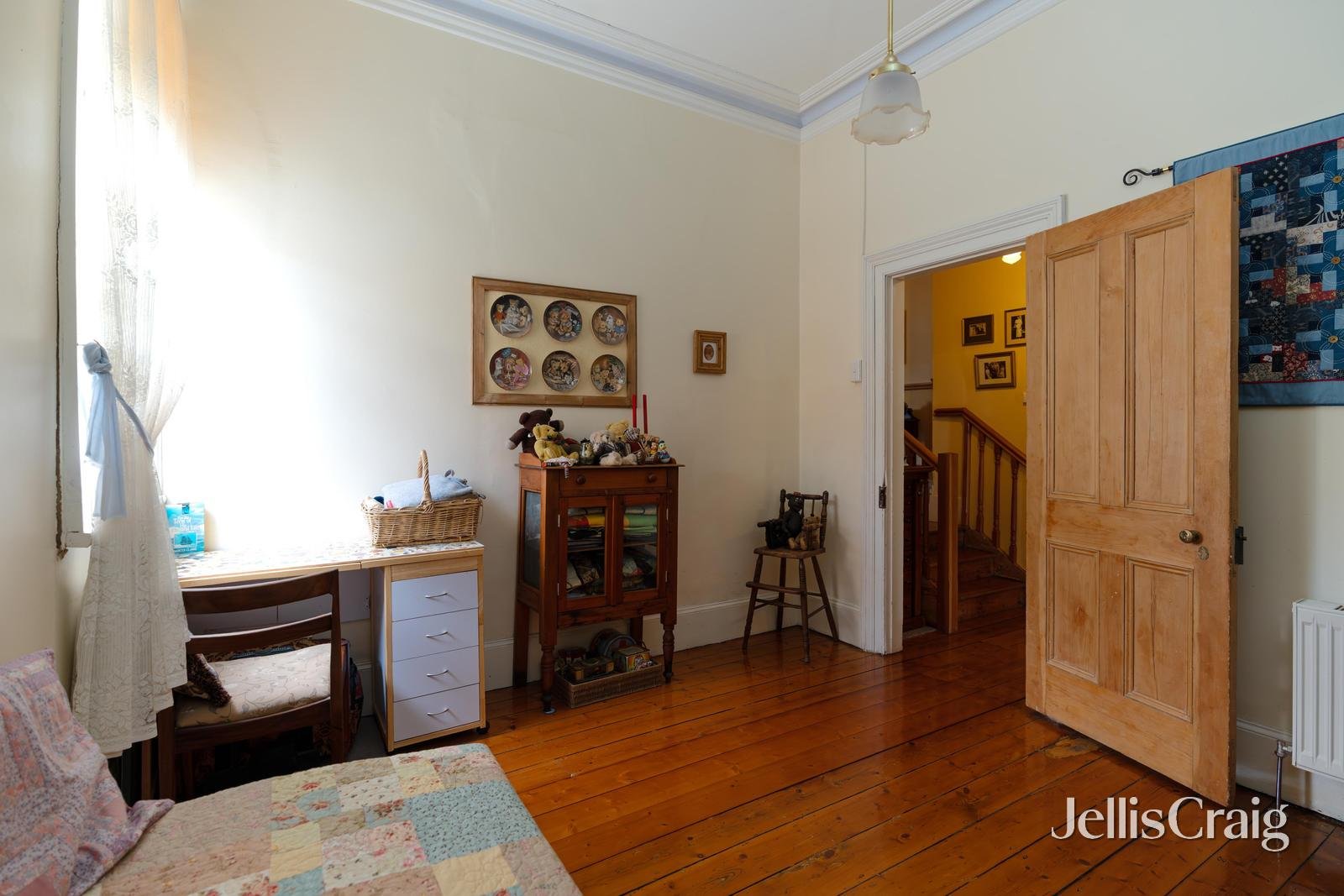 53 Hargraves Street, Castlemaine image 7