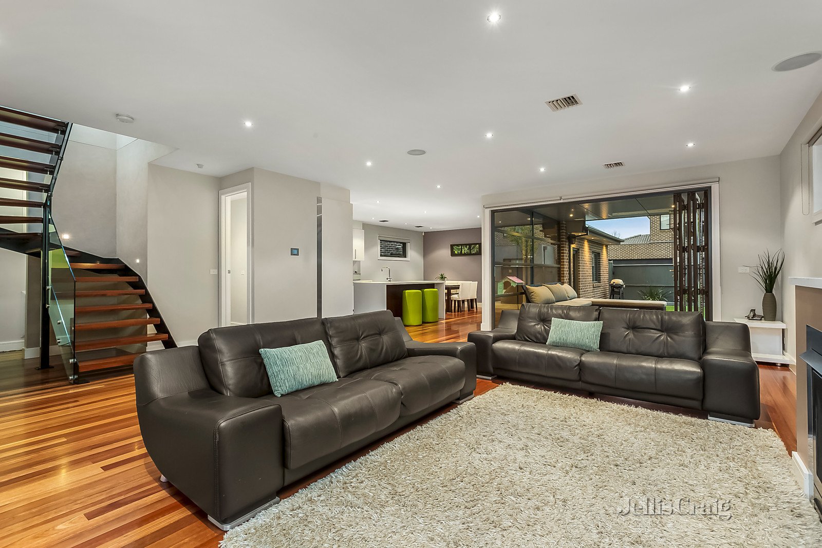 53 Ibis Place, Maribyrnong image 2