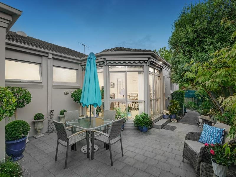 53 Inverness Way, Balwyn North image 9