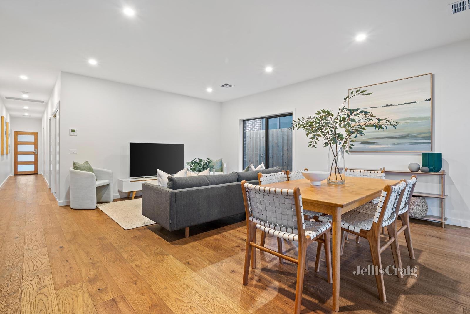 53 Jarvis Avenue, Croydon image 2