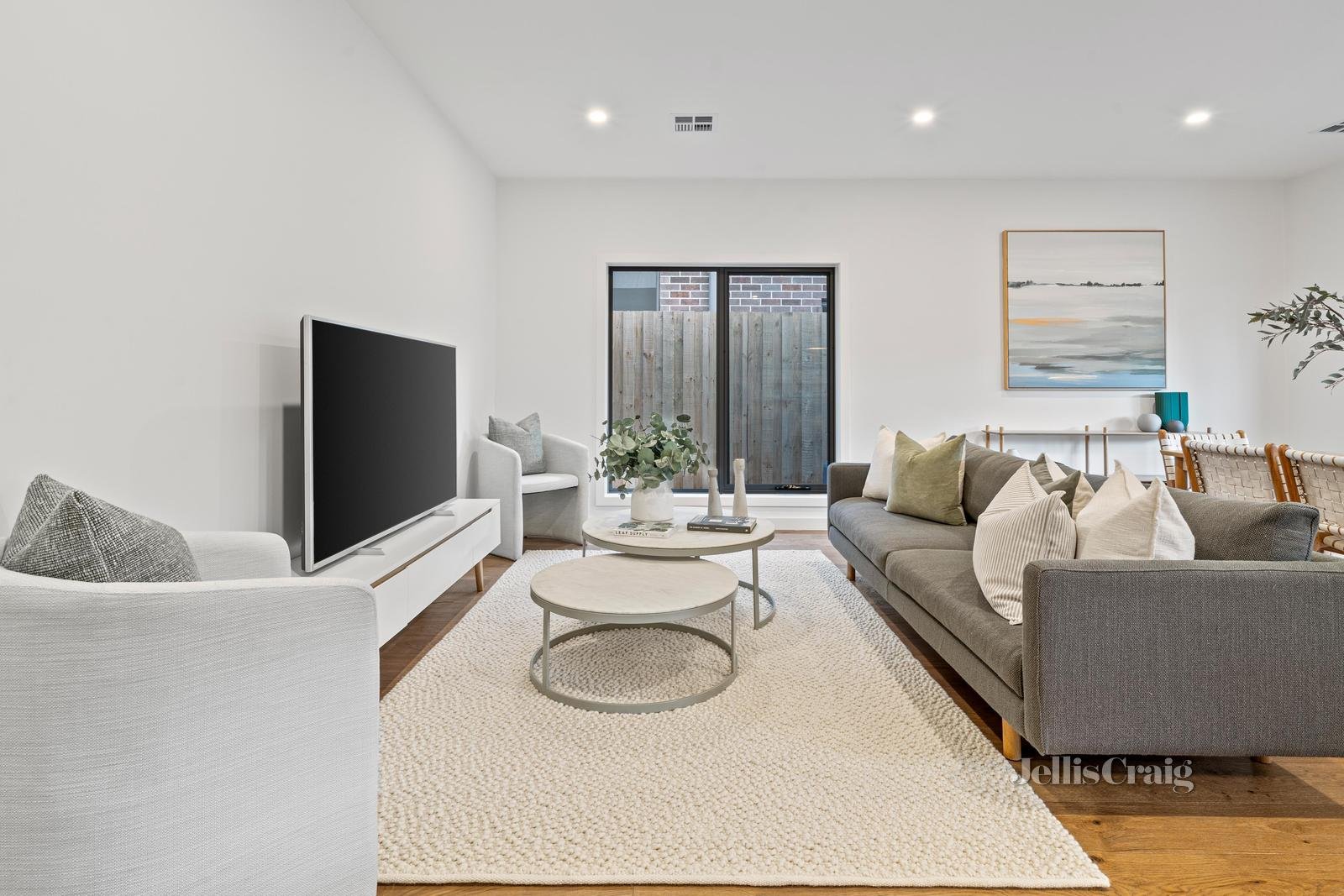 53 Jarvis Avenue, Croydon image 3