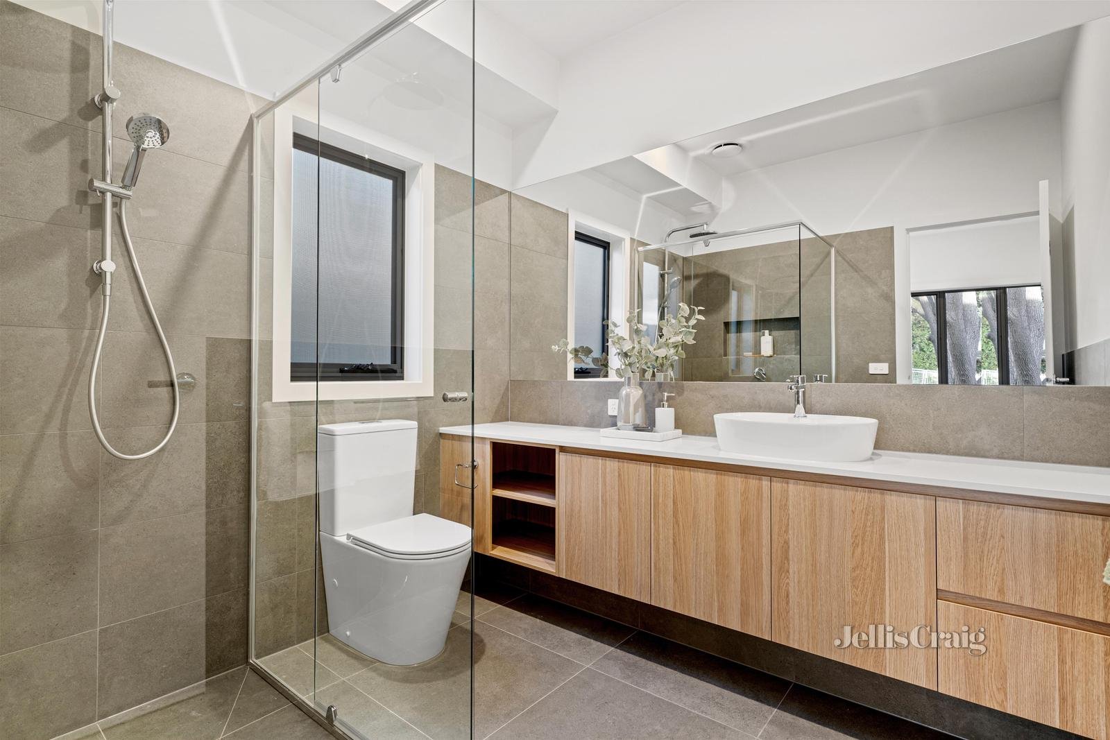53 Jarvis Avenue, Croydon image 9