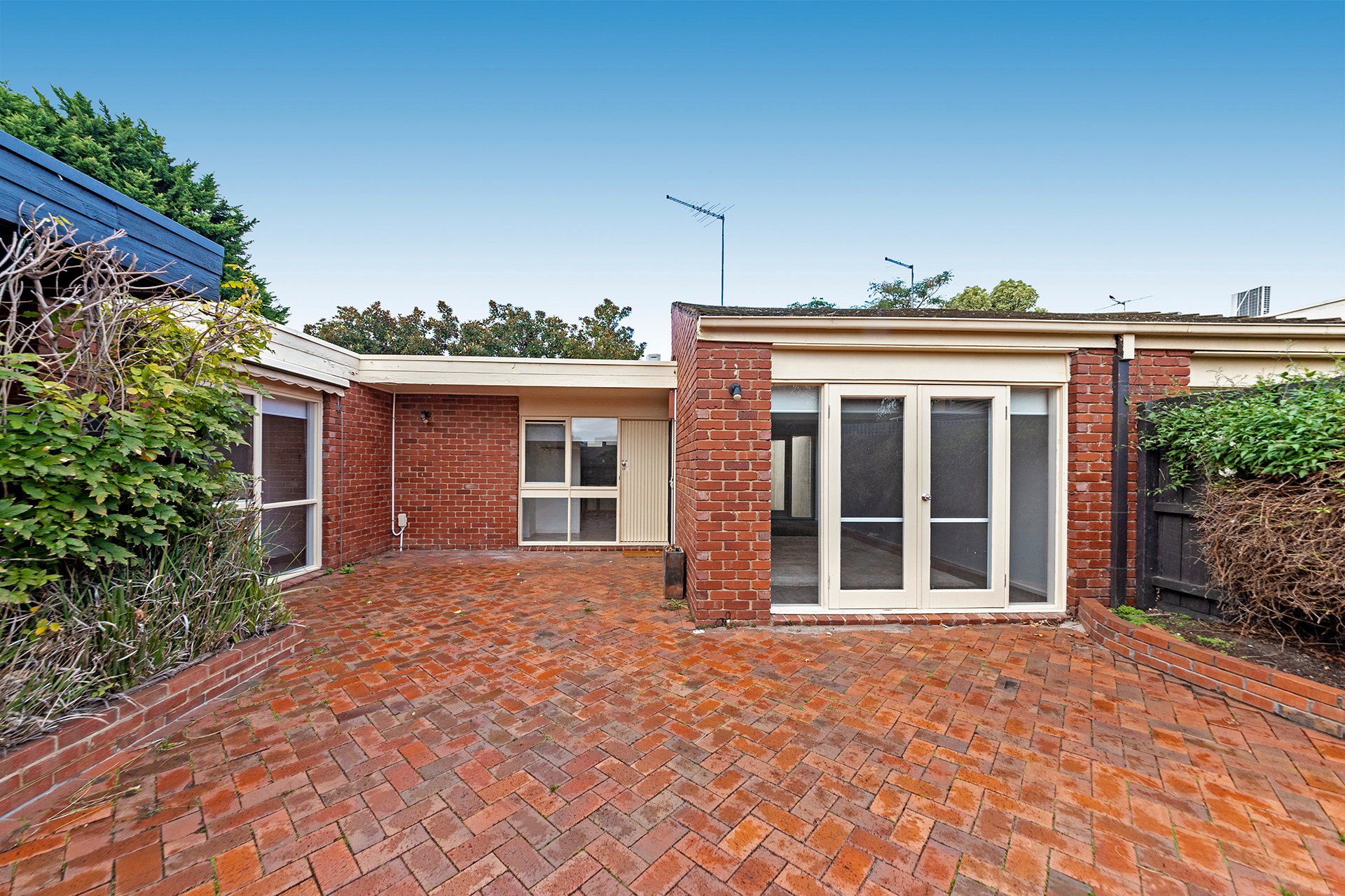 5 / 3 Landcox St  Brighton East