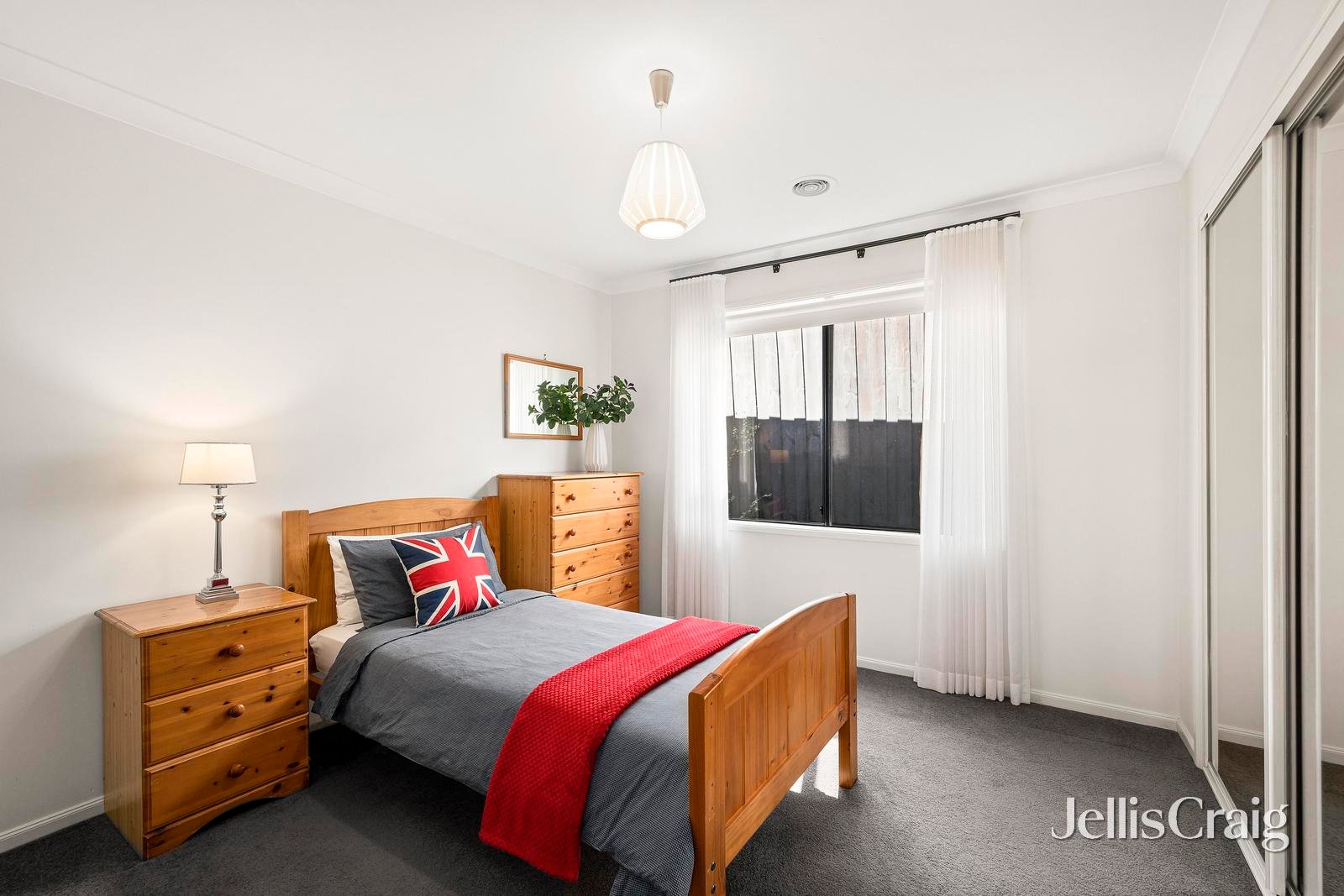 53 Larbert Road, Mooroolbark image 17