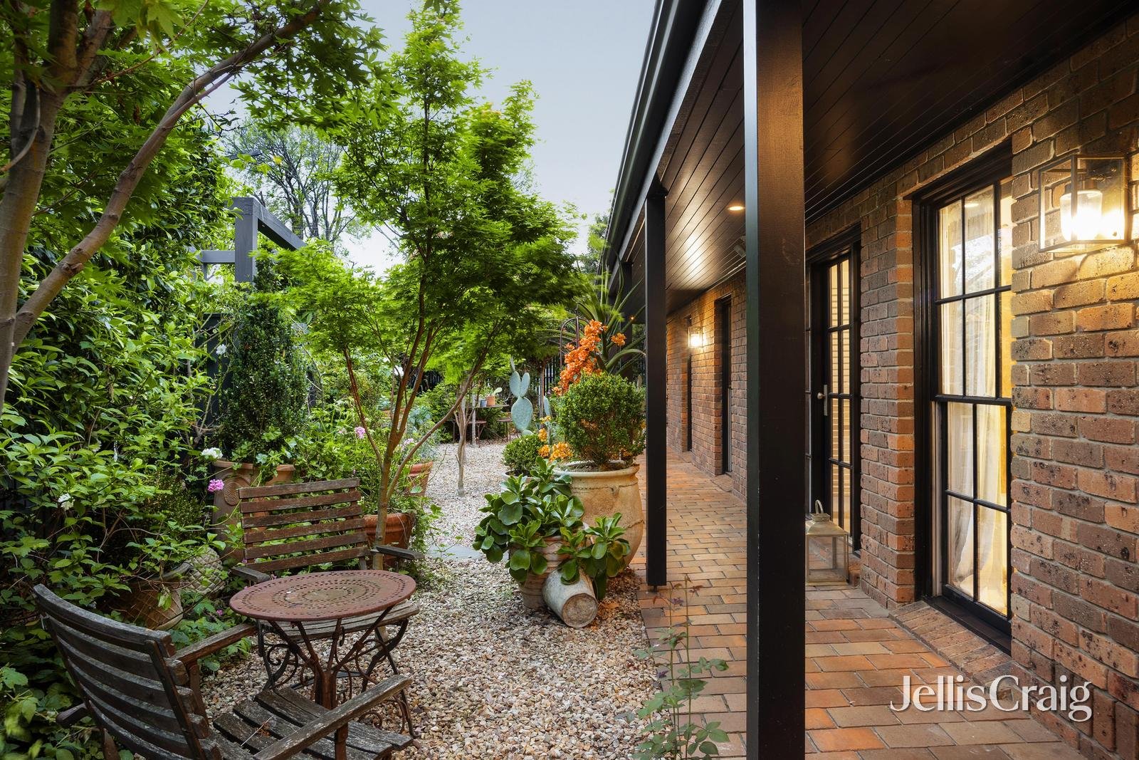 53 Lower Dandenong Road, Mentone image 13
