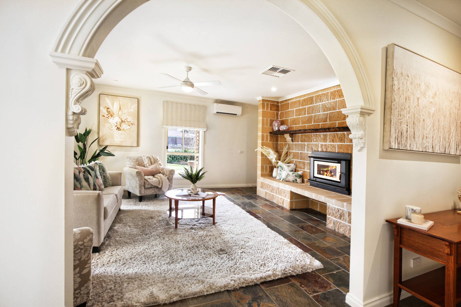 Property Gallery Thumbnail 3