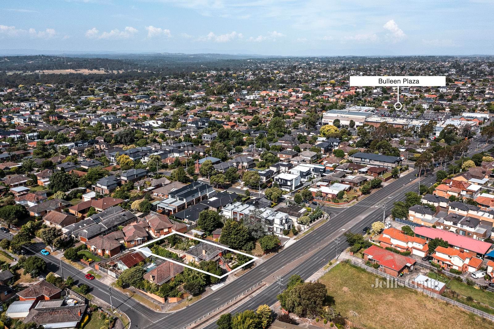 53 Manningham Road, Bulleen image 3