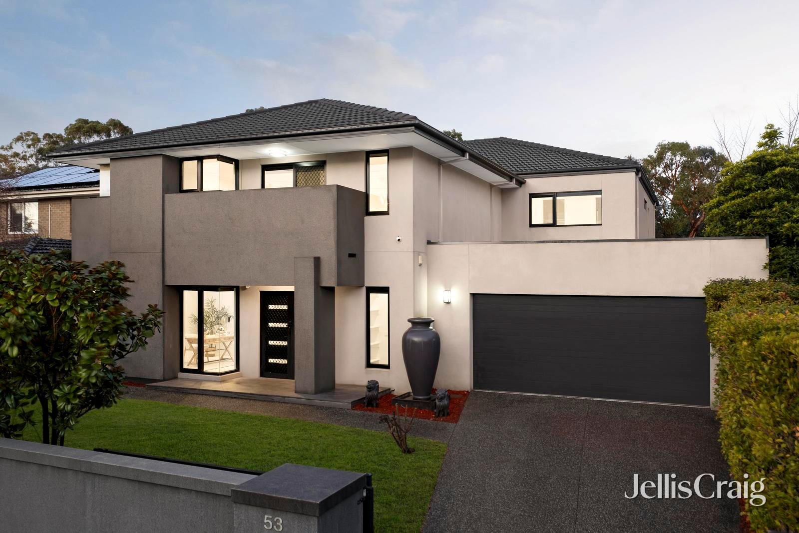 53 Oak Hill Road, Mount&nbsp;Waverley image 1