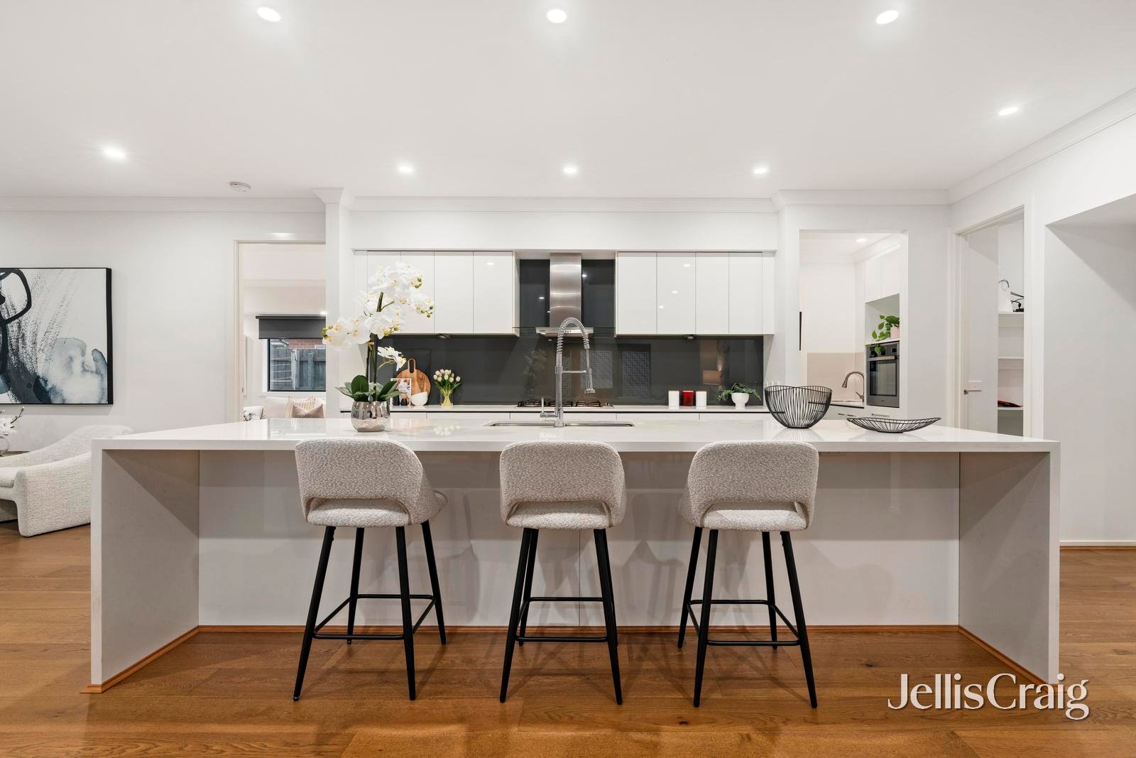 53 Oak Hill Road, Mount&nbsp;Waverley image 4
