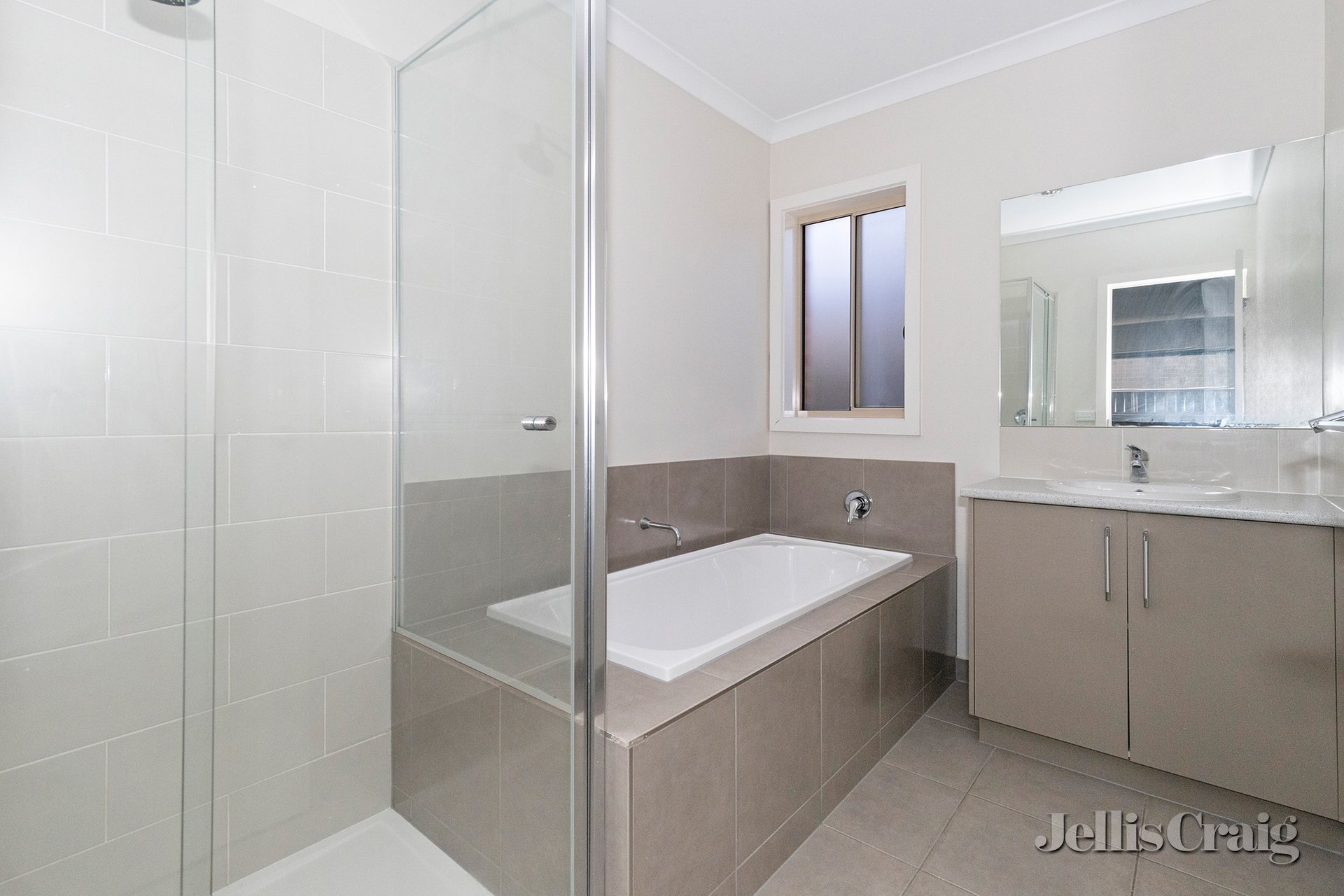 53 O'Shannassy Parade, Lucas image 5