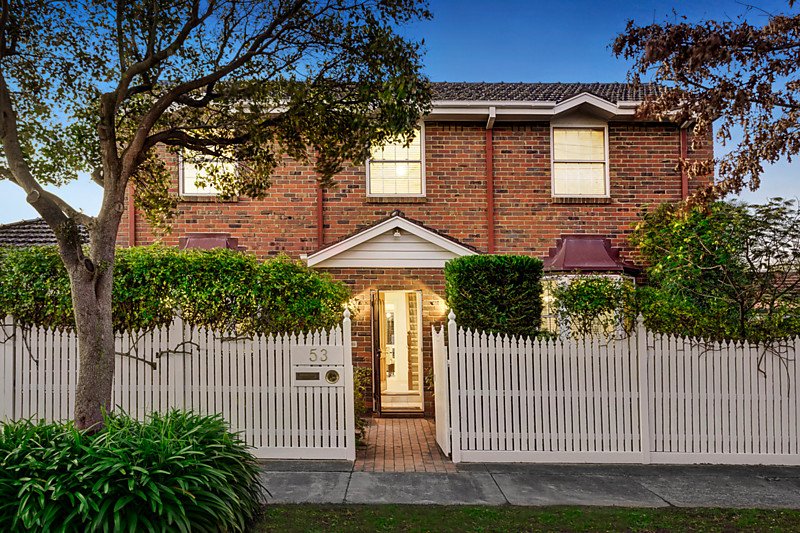 53 Rosedale Road, Glen Iris image 1