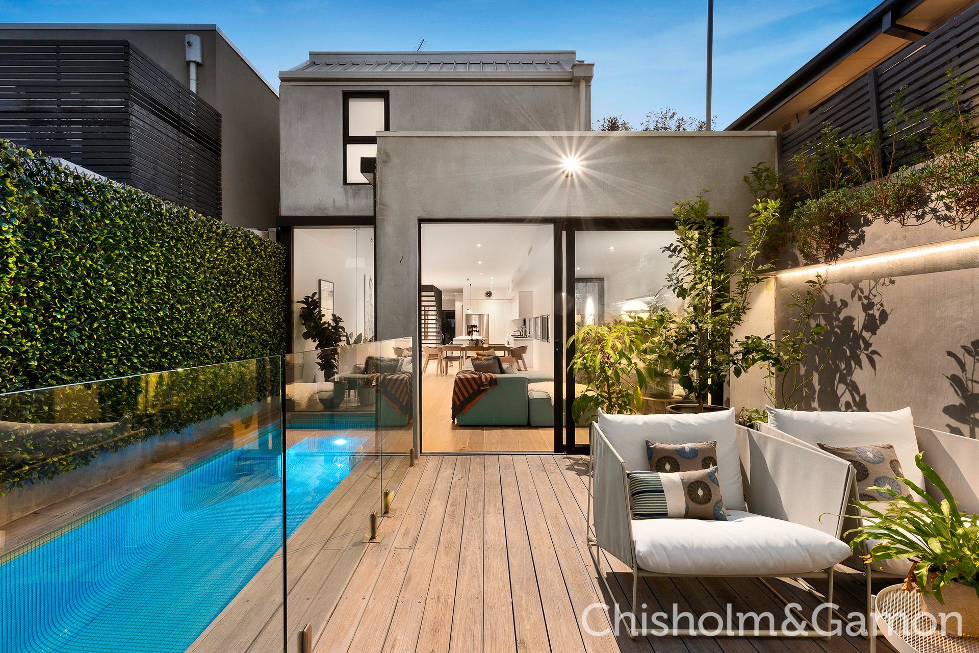53 Ruskin Street, Elwood image 2