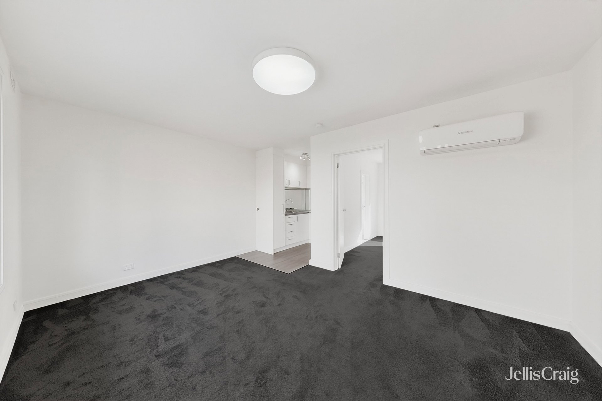 5/3 Smith Street, Thornbury image 3