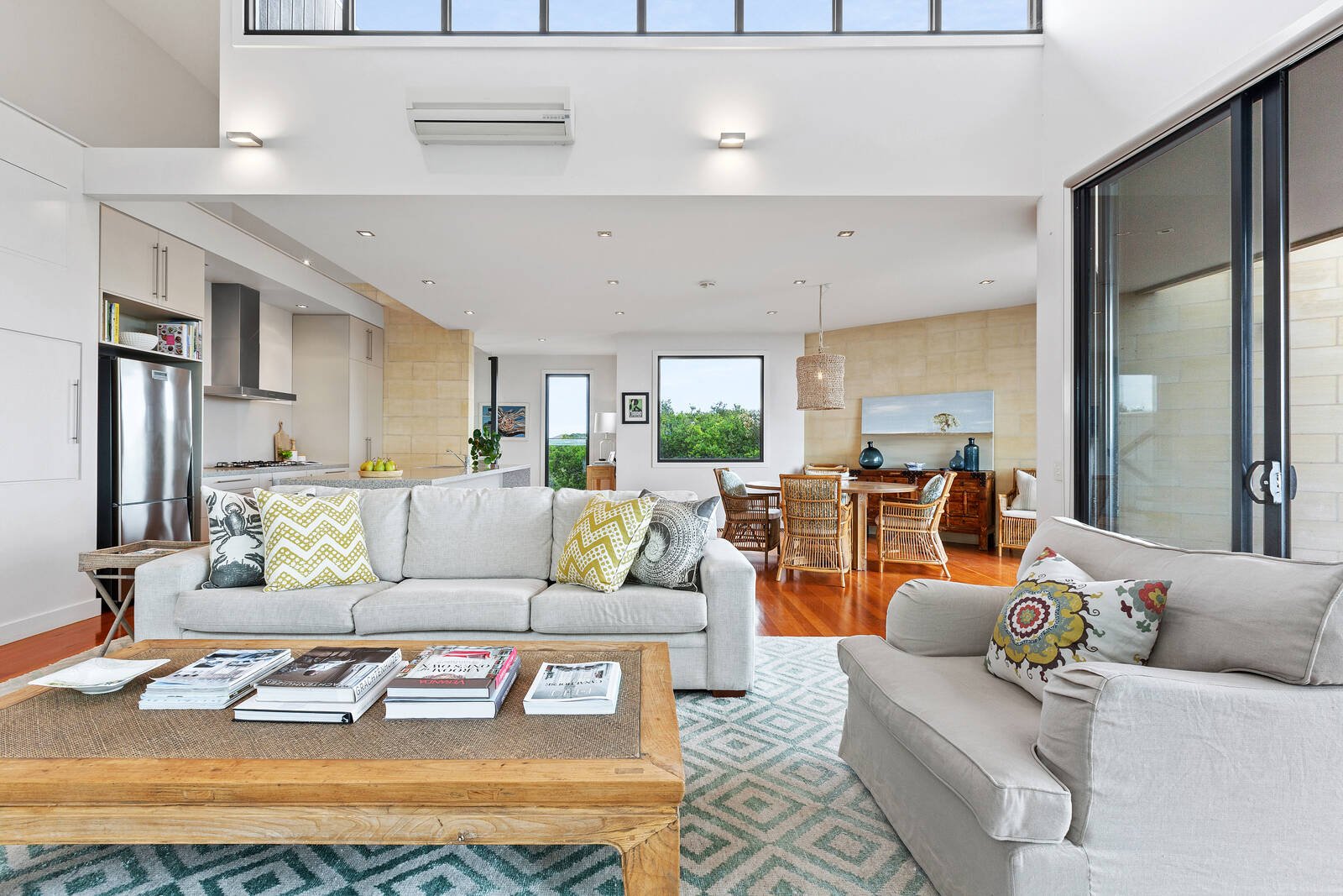 Property Gallery Thumbnail 3