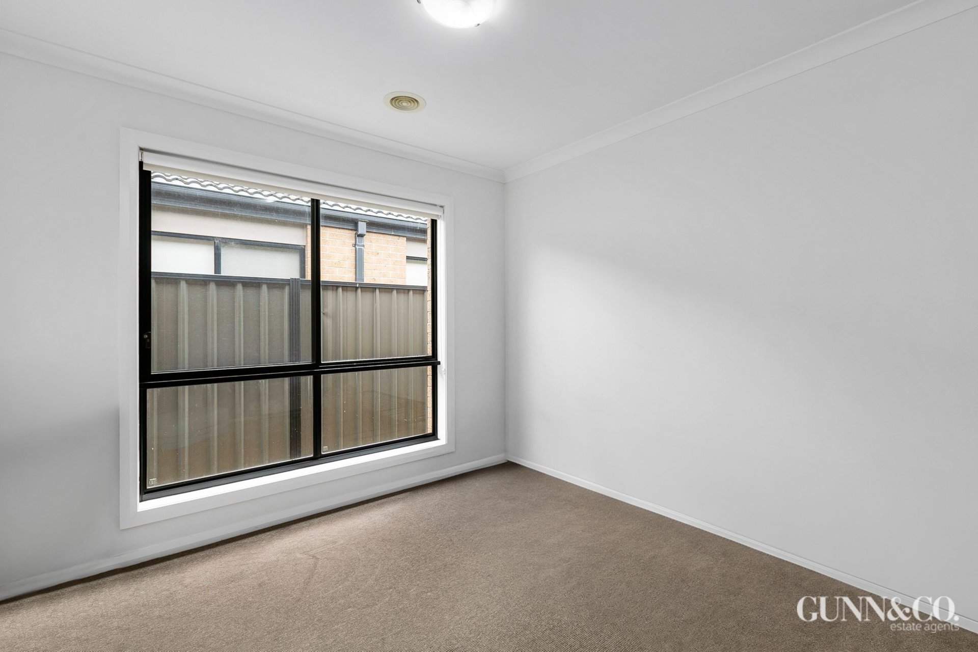 53 Terrene Terrace, Point Cook image 10