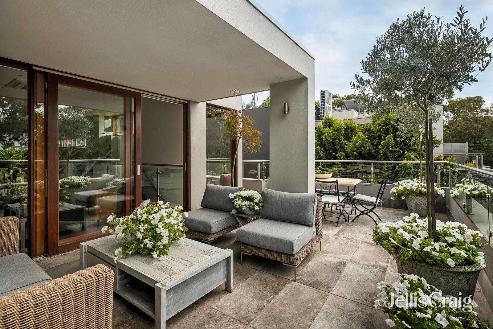 53 The Boulevard, Ivanhoe image 12