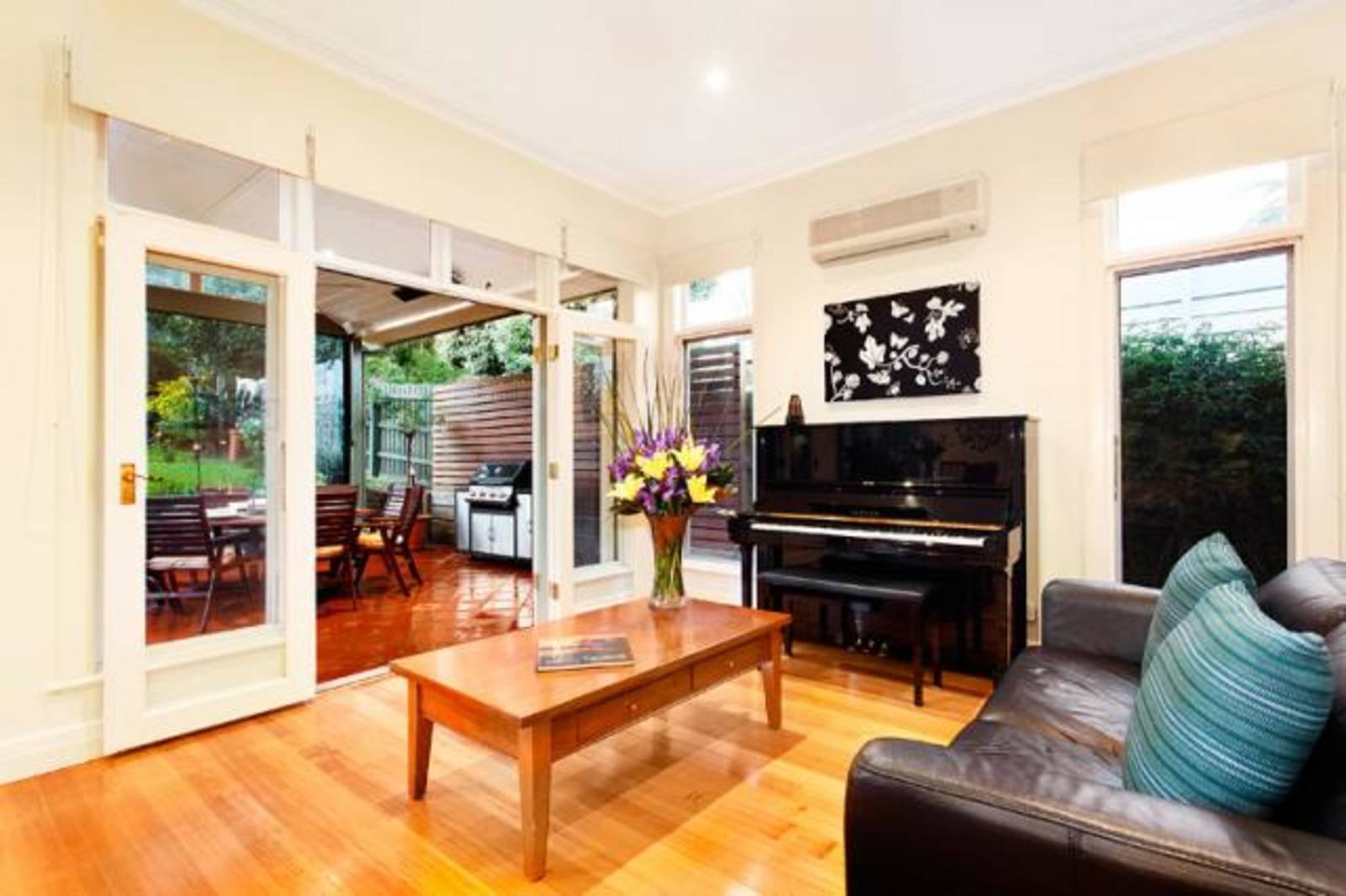 Property Gallery Thumbnail 6