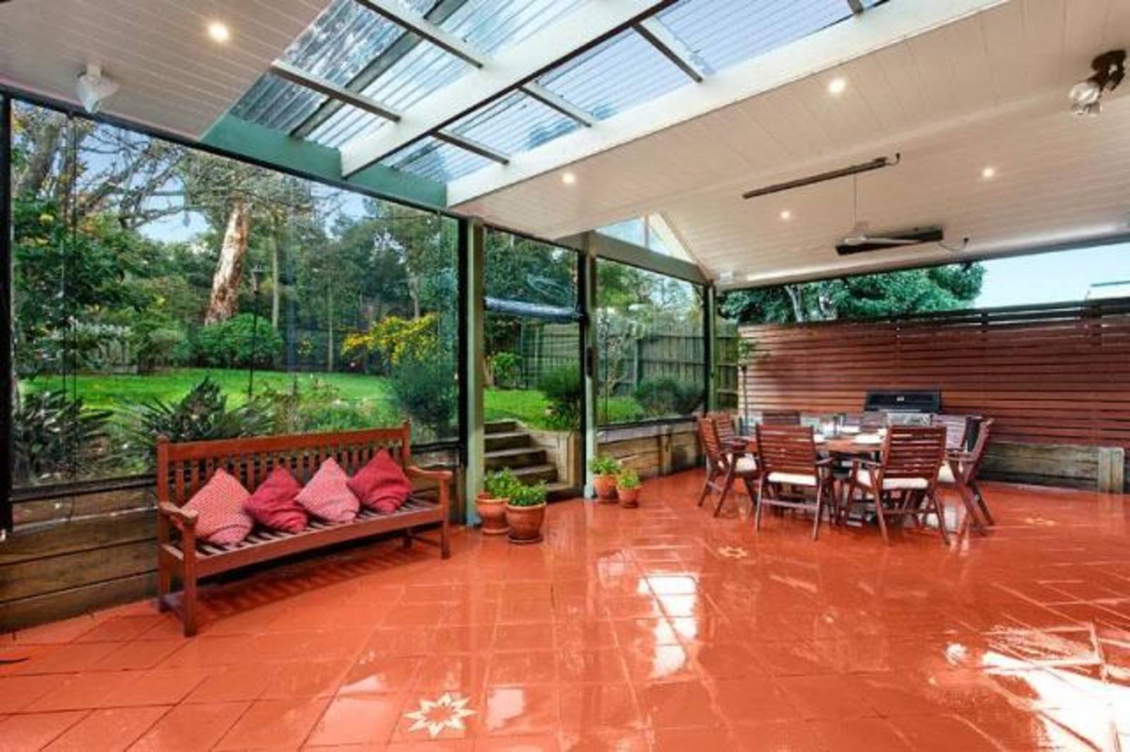 Property Gallery Thumbnail 8