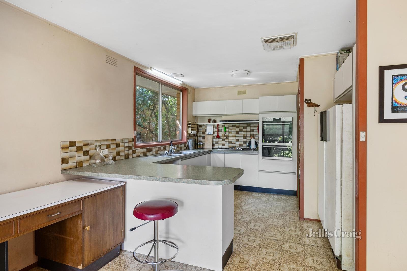 53 Westerfield Drive, Notting Hill image 3