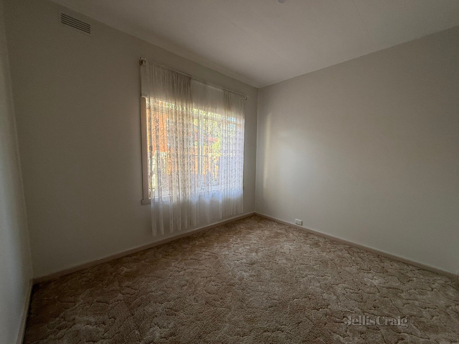 53 Whitelaw Street, Reservoir image 4