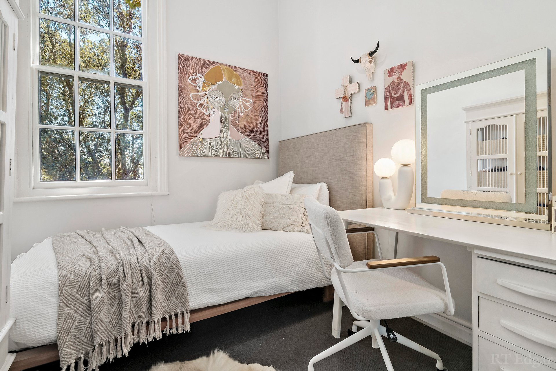 Property Gallery Thumbnail 9