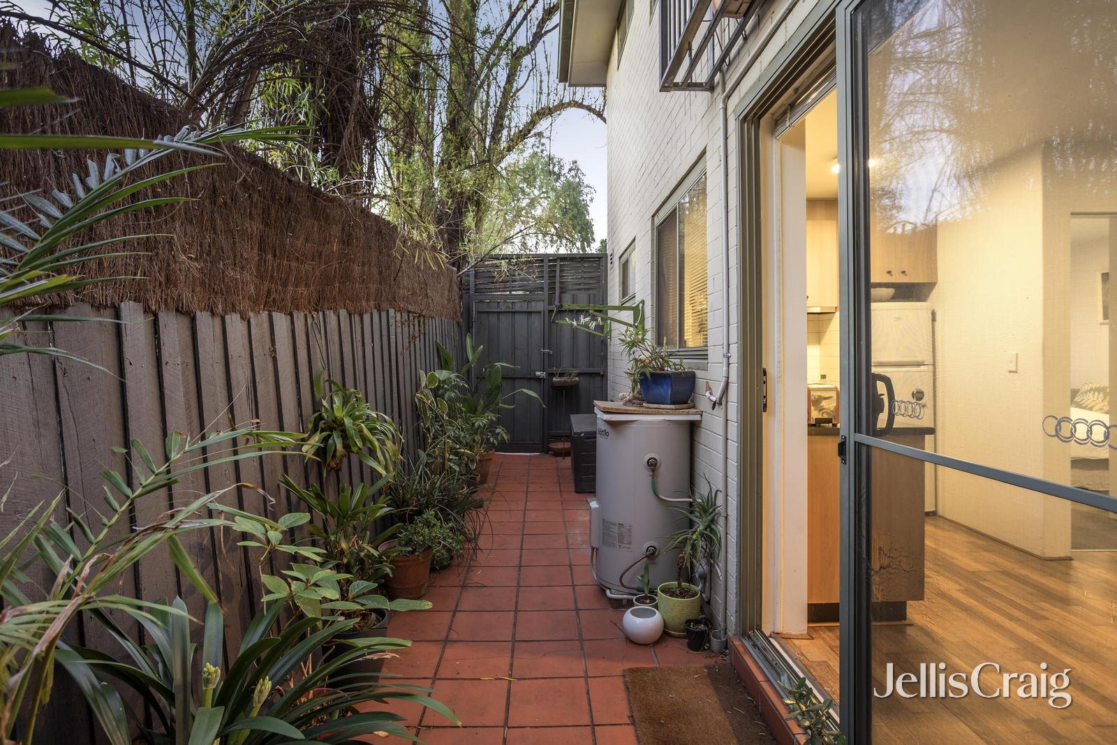 5/30 Kemp Street, Thornbury image 3