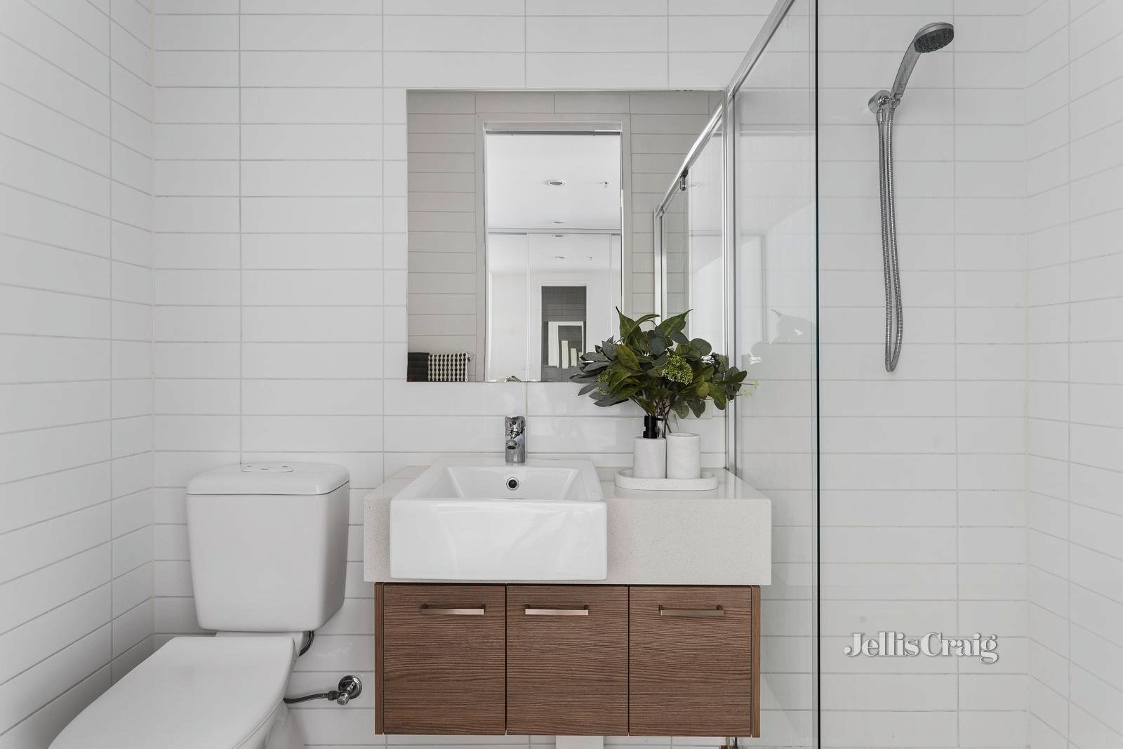 5/306 Sydney Road, Brunswick image 8