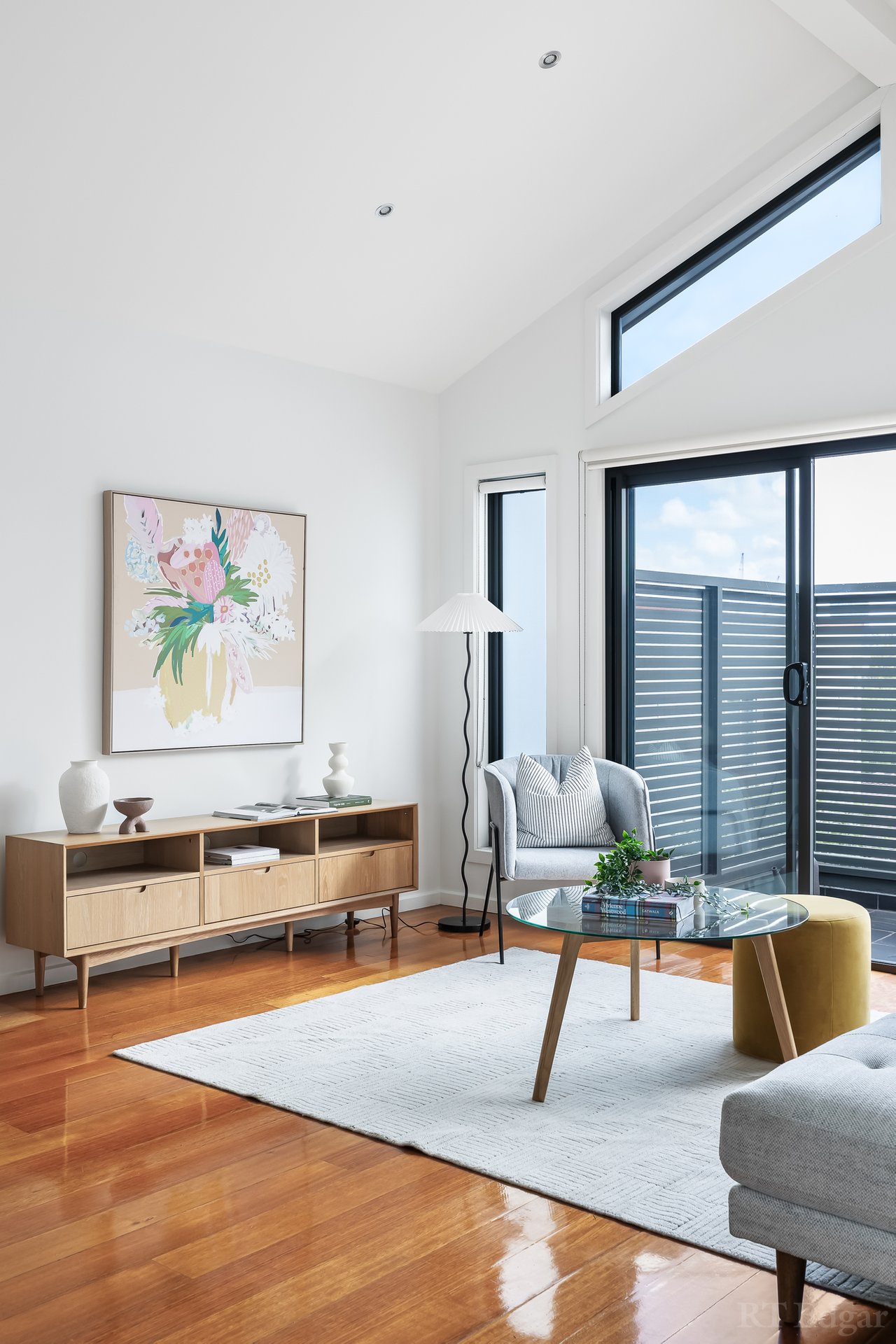 Property Gallery Thumbnail 3