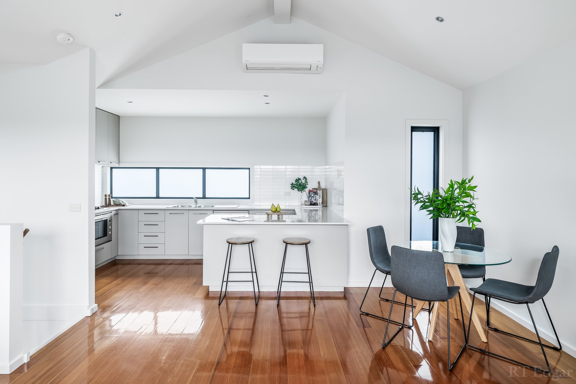 Property Gallery Thumbnail 5