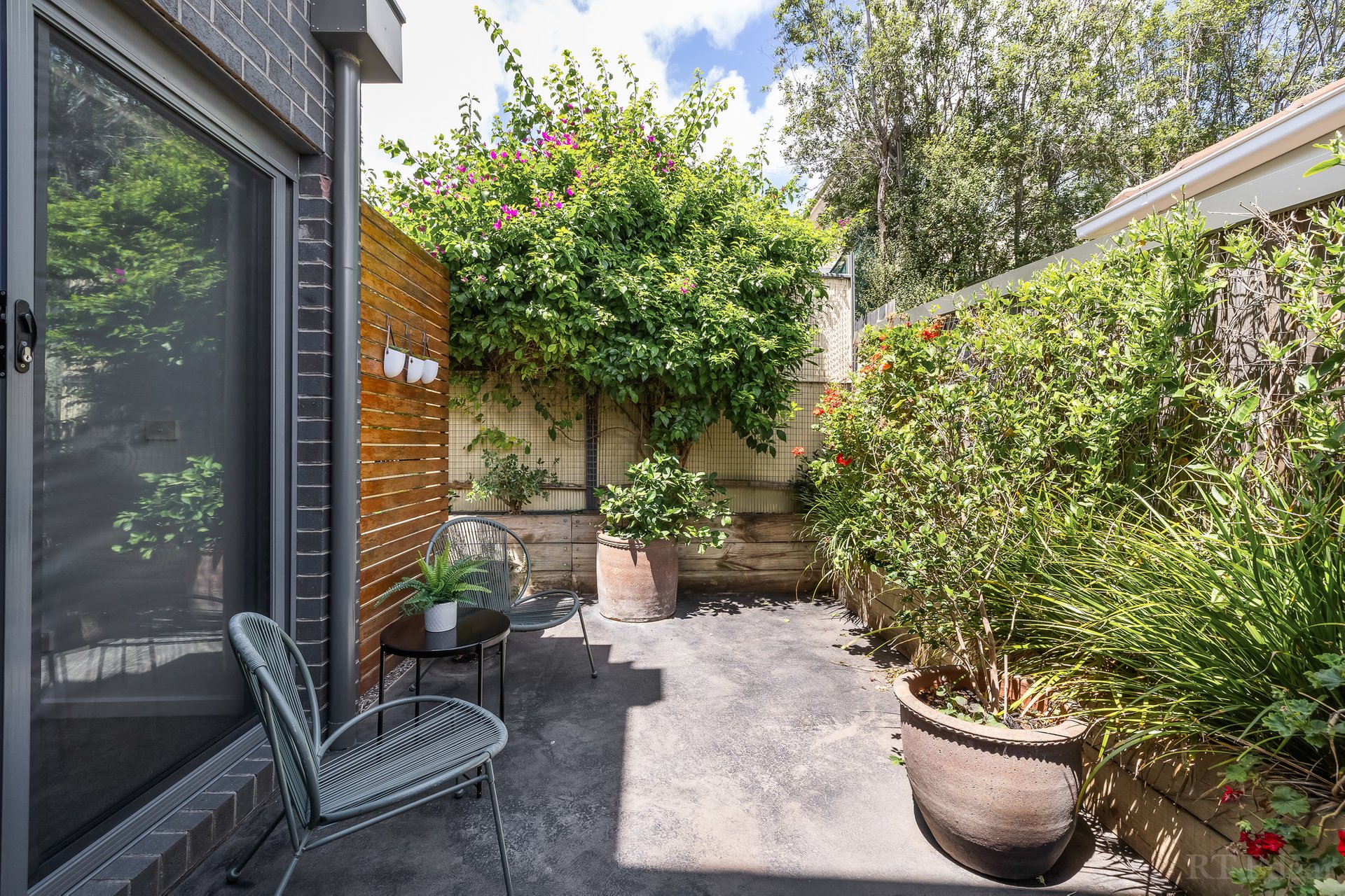 Property Gallery Thumbnail 11
