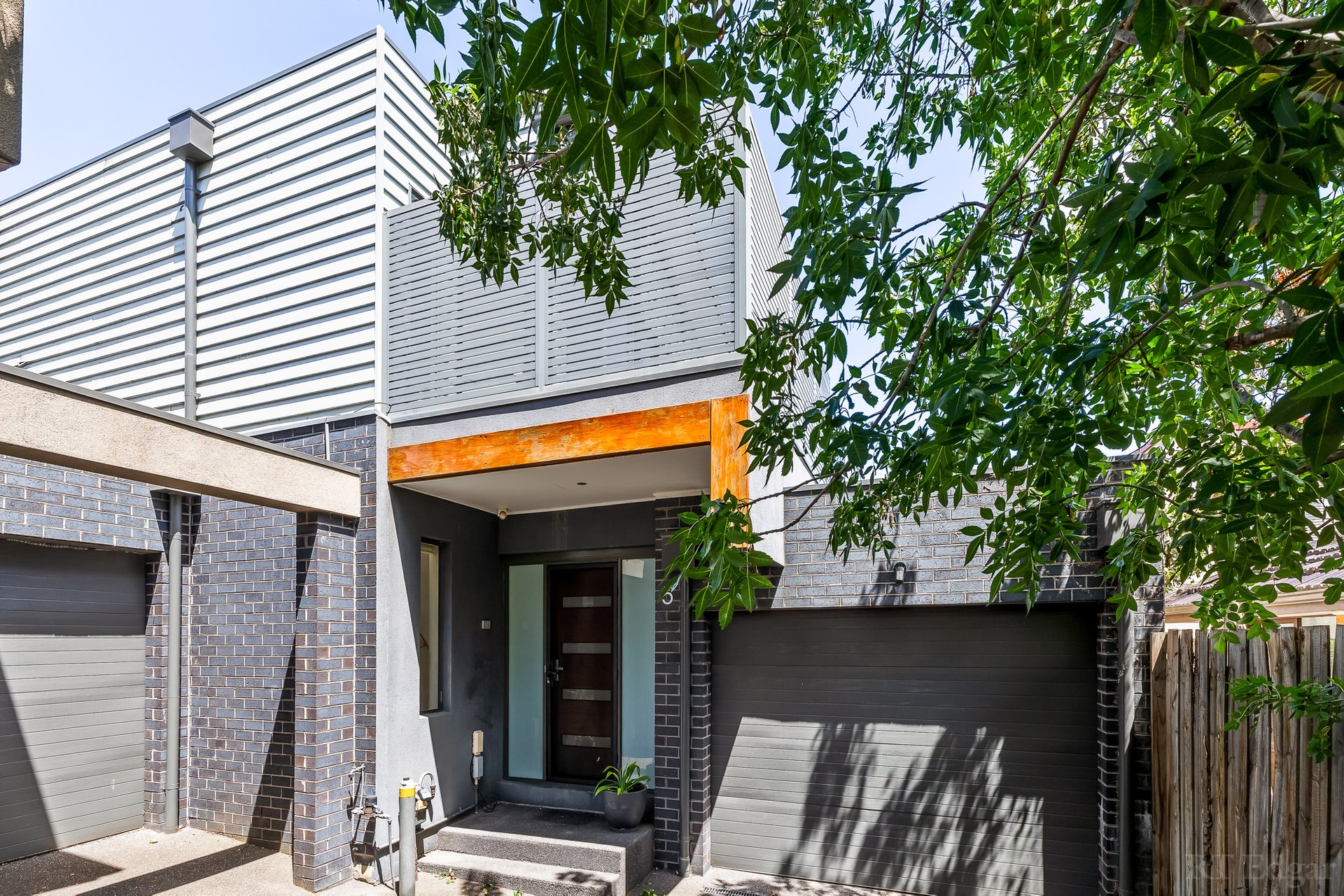Property Gallery Thumbnail 13