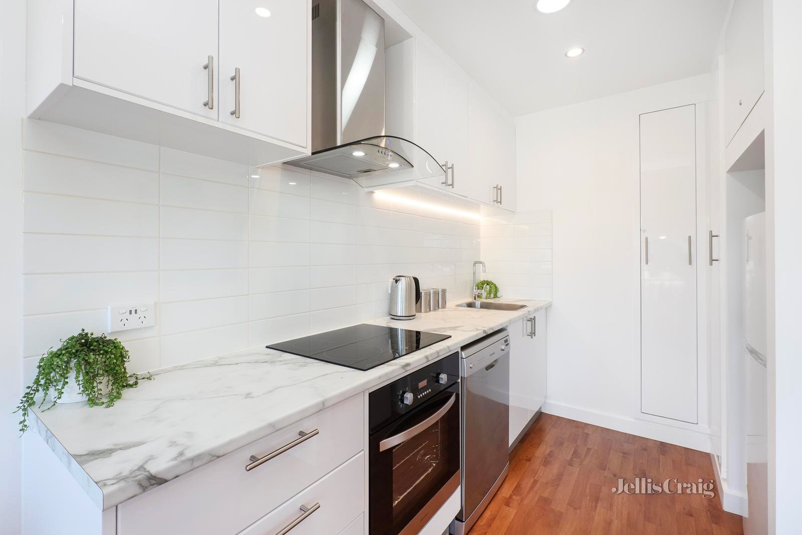 5/31 Dover Road, Williamstown image 3
