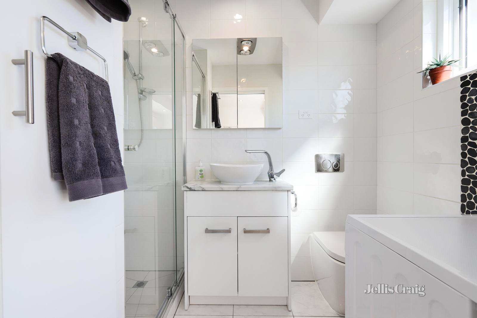 5/31 Dover Road, Williamstown image 6