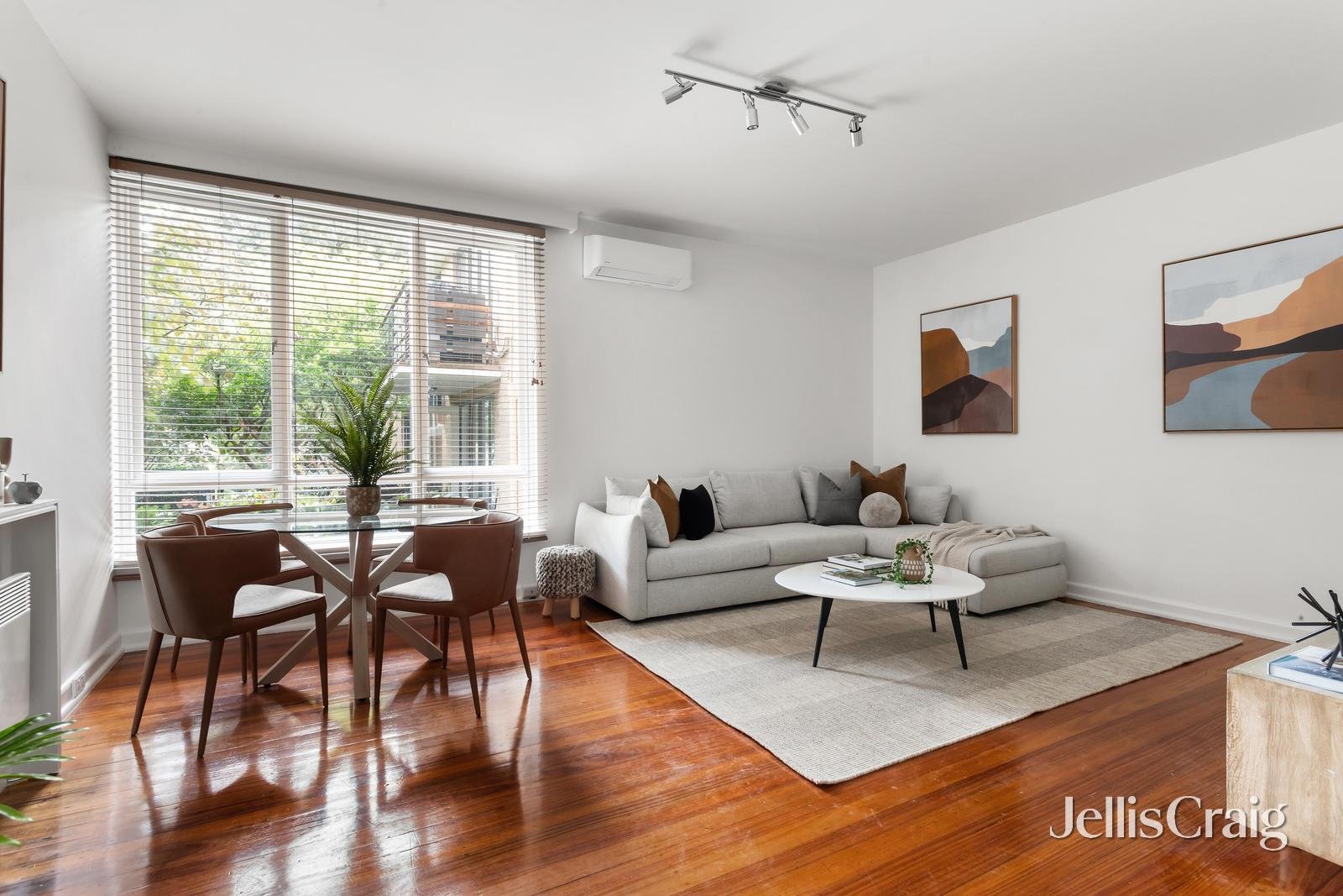 5/32 Manningtree Road, Hawthorn image 1