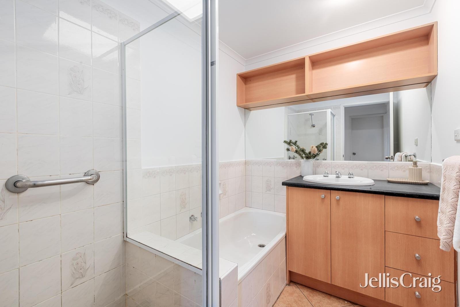 5/33 Holyrood Street, Hampton image 9
