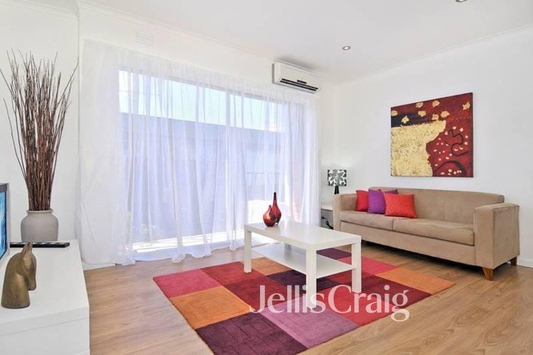 5/33 Staley Street, Brunswick image 1