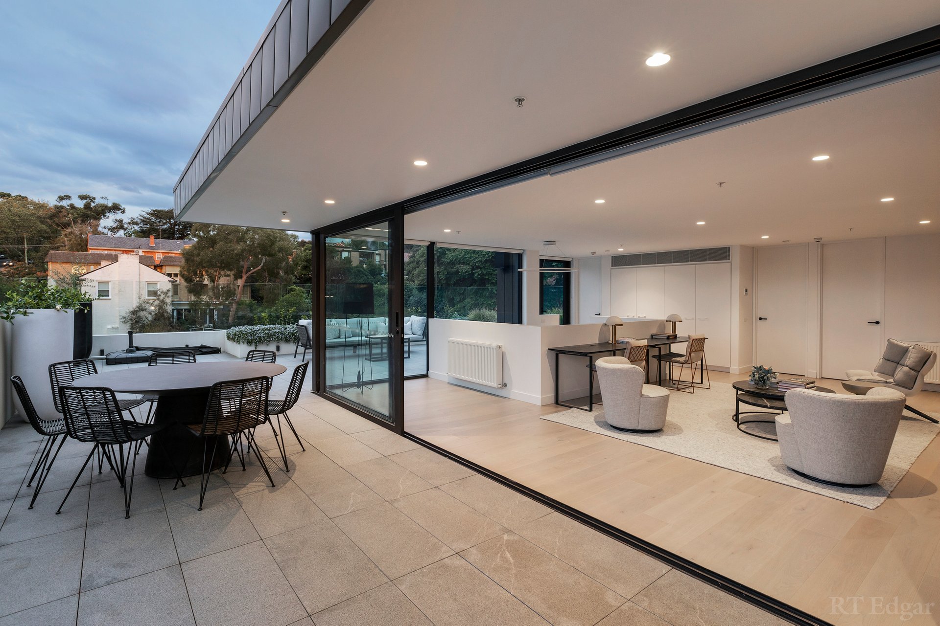 Property Gallery - Main Image